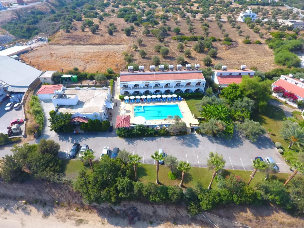 Bare Hill Holiday Apartments Krini Kültér fotó