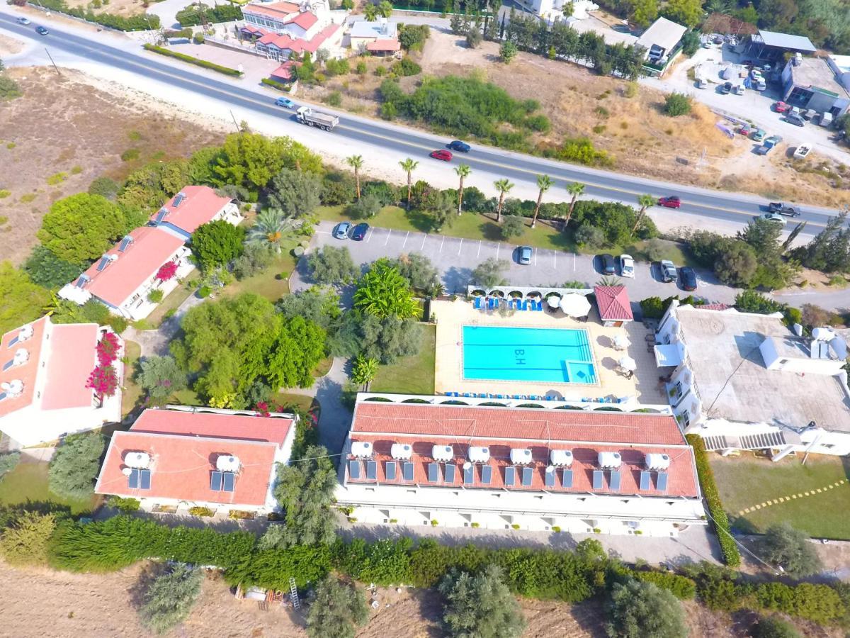 Bare Hill Holiday Apartments Krini Kültér fotó