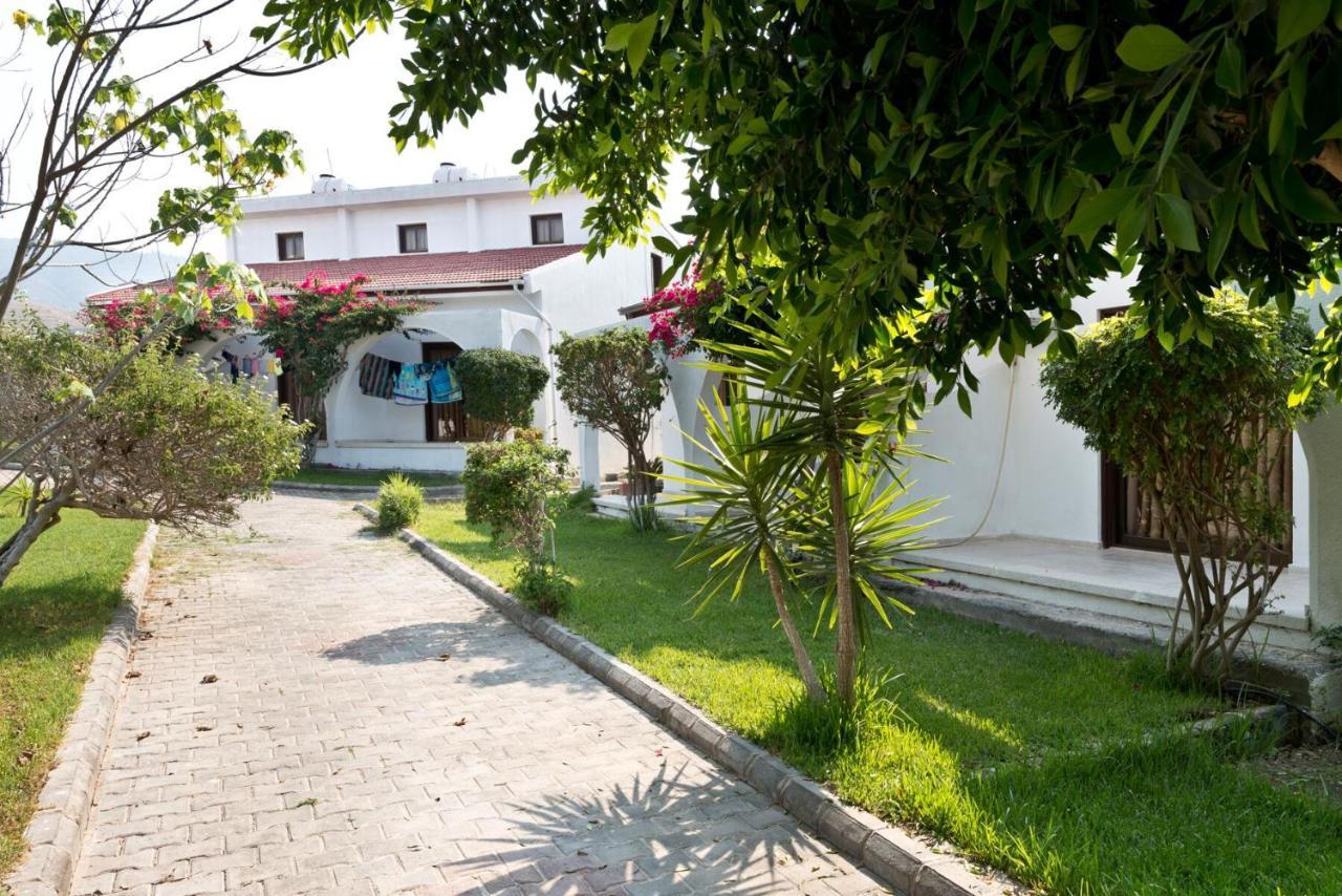Bare Hill Holiday Apartments Krini Kültér fotó