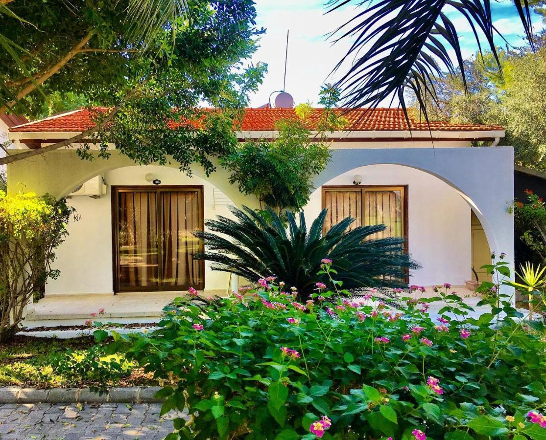Bare Hill Holiday Apartments Krini Kültér fotó