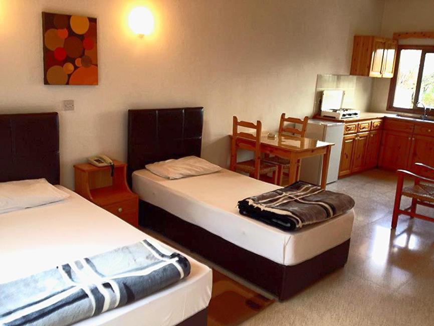 Bare Hill Holiday Apartments Krini Kültér fotó