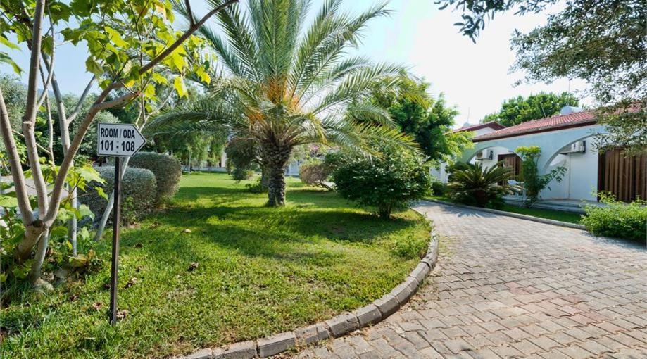 Bare Hill Holiday Apartments Krini Kültér fotó